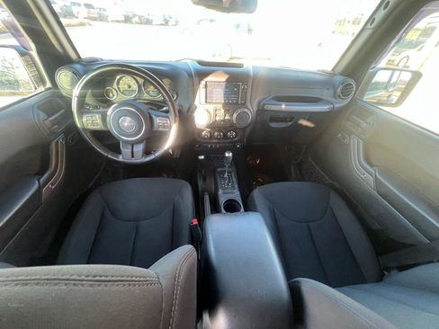 Used 2017 Jeep Wrangler Unlimited Sport w/ Quick Order Package 24S image 10