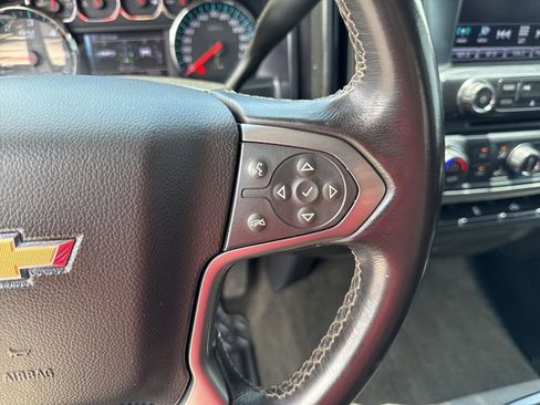 Used 2018 Chevrolet Silverado 1500 LT w/ LT Eassist Package AWD/4WD image 50