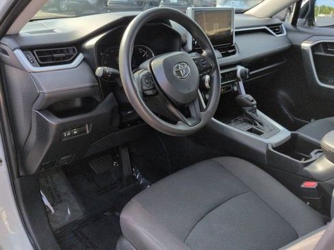 Used 2024 Toyota RAV4 LE AWD/4WD image 9