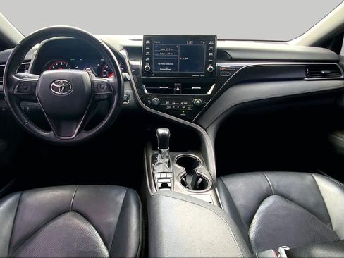 Used 2022 Toyota Camry XSE FWD image 15