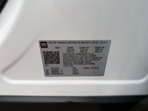 Used 2024 GMC Terrain SLE image 31