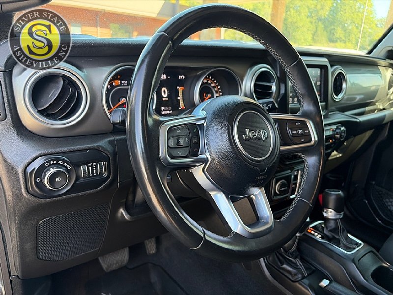 Used 2019 Jeep Wrangler Unlimited Sahara w/ LED Lighting Group AWD/4WD image 21