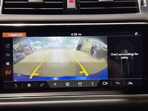 Used 2020 Land Rover Range Rover Sport SVR AWD/4WD image 15