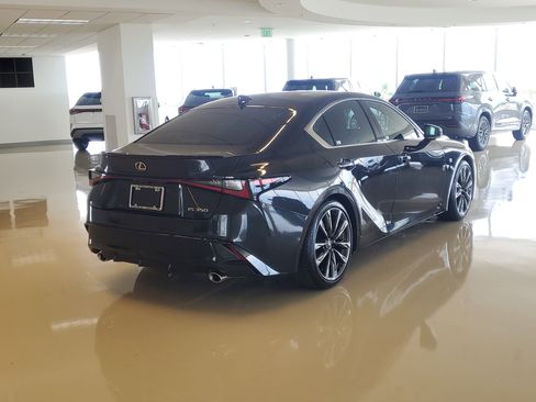 Used 2023 Lexus IS 350 F Sport RWD image 10