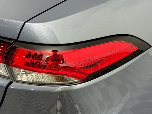 Used 2022 Toyota Corolla L FWD image 28