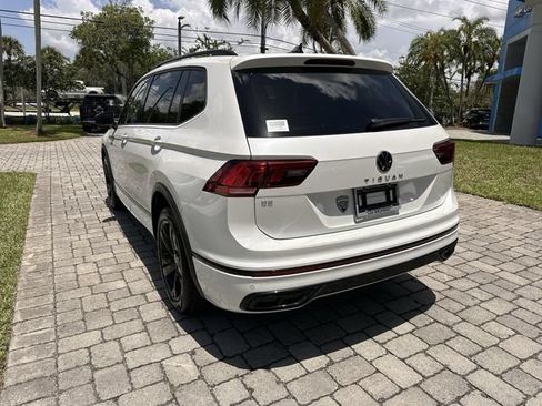 Used 2023 Volkswagen Tiguan SE R-Line FWD image 34
