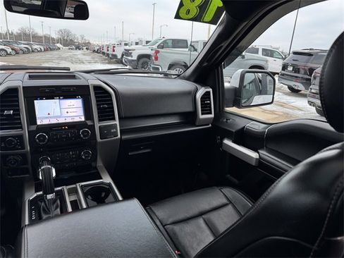 Used 2018 Ford F150 Lariat image 17