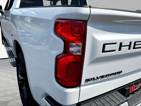 Used 2023 Chevrolet Silverado 1500 High Country w/ High Country Premium Package AWD/4WD image 24