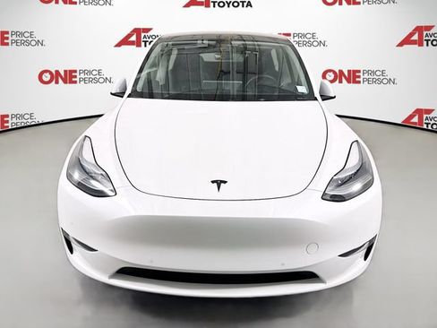Used 2022 Tesla Model Y Performance AWD/4WD image 2
