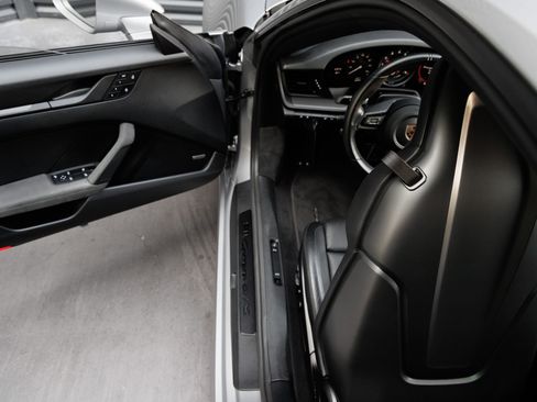 Certified 2023 Porsche 911 Carrera GTS RWD image 26