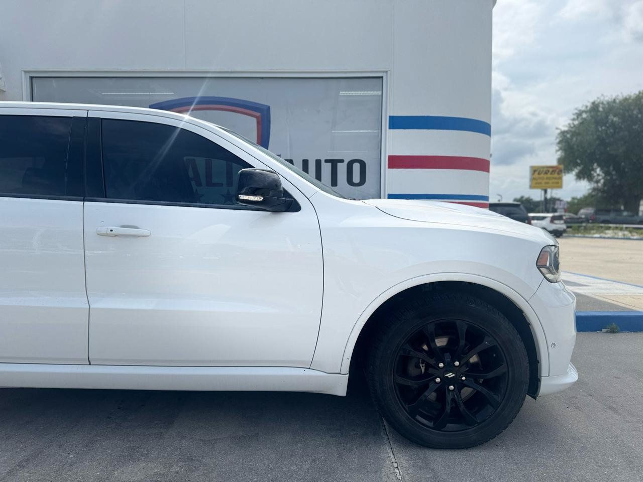 Used 2019 Dodge Durango R/T w/ Blacktop Package AWD/4WD image 28