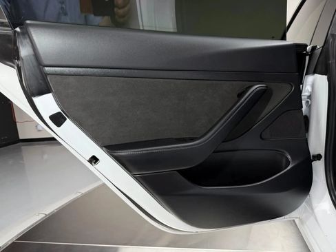 Used 2020 Tesla Model 3 Standard Range RWD image 15