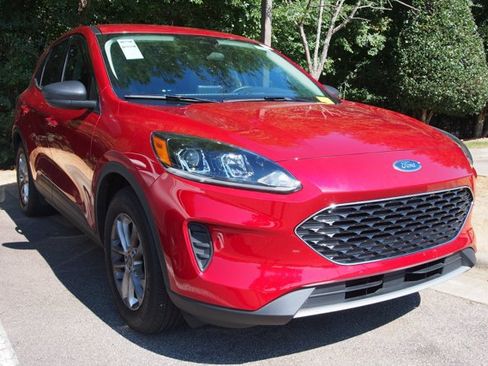 Certified 2022 Ford Escape SE w/ Convenience Package FWD image 2