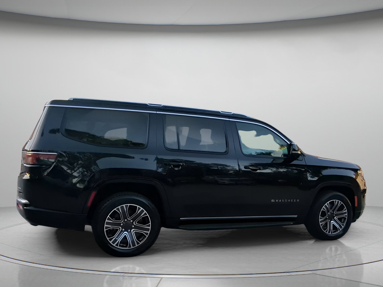 Used 2024 Jeep Wagoneer Series II AWD/4WD image 30