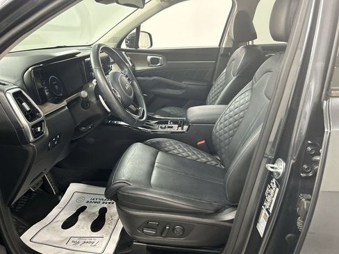 Used 2022 Kia Sorento SX Prestige image 9