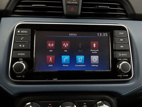 Used 2025 Nissan Versa SV FWD image 25