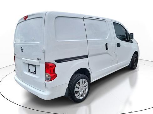 Used 2020 Nissan NV200 SV FWD image 2