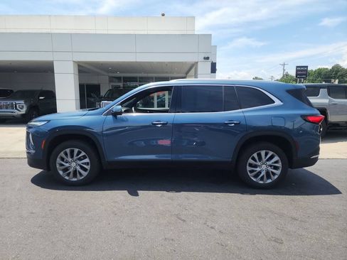 Certified 2025 Buick Enclave Preferred FWD image 5