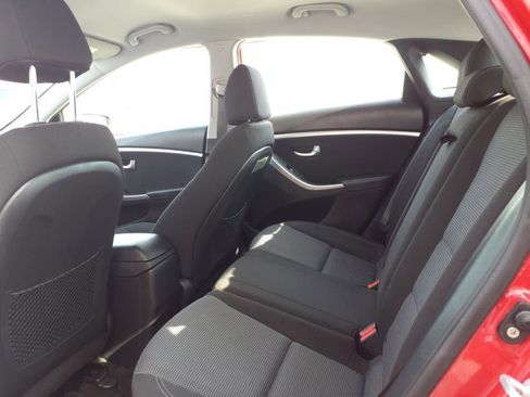 Used 2016 Hyundai Elantra GT image 10