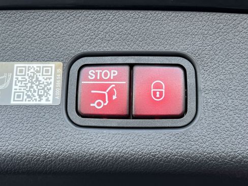 New 2026 Mercedes-Benz GLC 300 4MATIC image 25