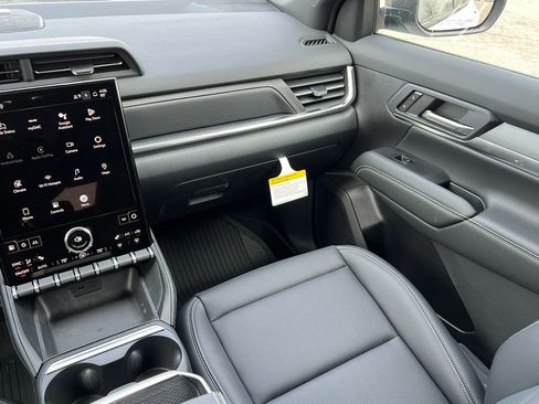 New 2026 GMC Terrain Elevation w/ Elevation Premium Package image 31