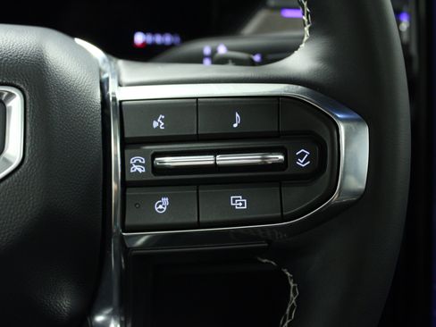 Used 2026 GMC Acadia Denali w/ LPO, Floor Liner Package AWD/4WD image 22