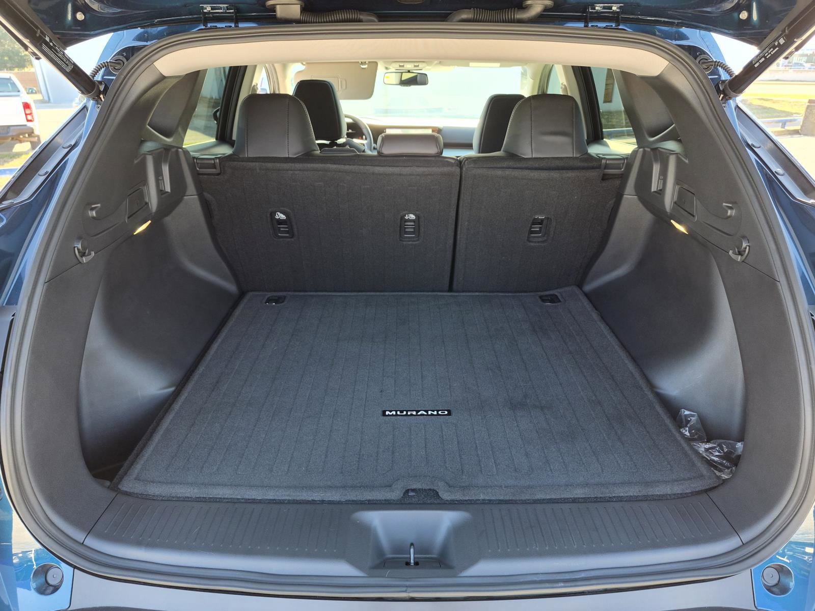Used 2025 Nissan Murano SL AWD/4WD image 14