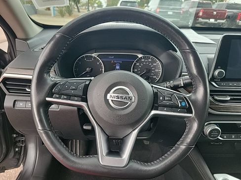 Used 2022 Nissan Altima 2.5 SL AWD/4WD image 21