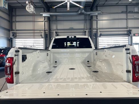 Used 2024 RAM 3500 Tradesman w/ Towing Technology Group image 7