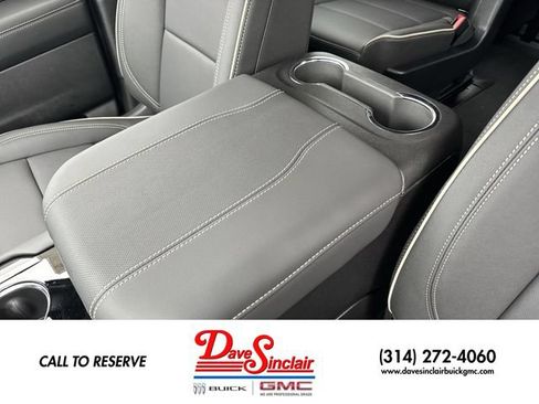 New 2026 GMC Yukon XL Elevation AWD/4WD image 21