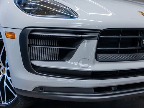 New 2026 Porsche Macan S image 17