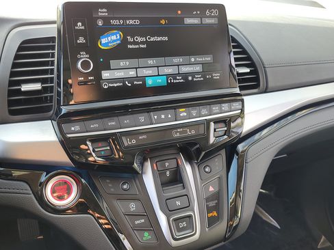 Used 2025 Honda Odyssey Touring image 26