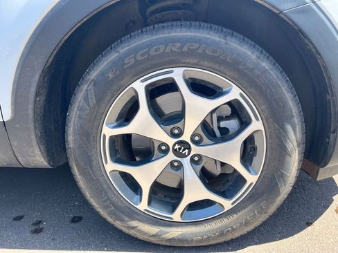 Used 2020 Kia Telluride EX image 5