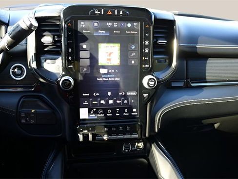 Used 2024 RAM 2500 Limited image 22