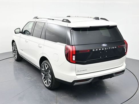 Used 2025 Ford Expedition Platinum w/ Platinum Ultimate Package AWD/4WD image 47