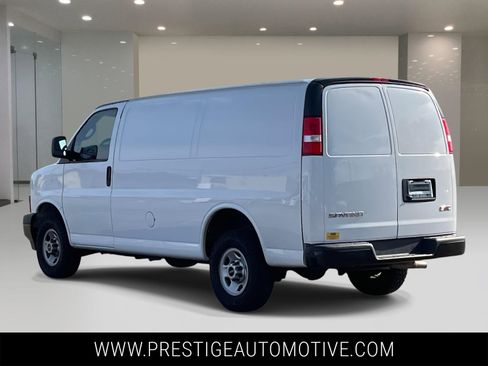 Used 2022 GMC Savana 2500 w/ Driver Convenience Package image 3