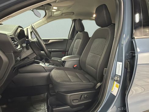 Used 2023 Ford Escape Active w/ Cold Weather Package FWD image 17