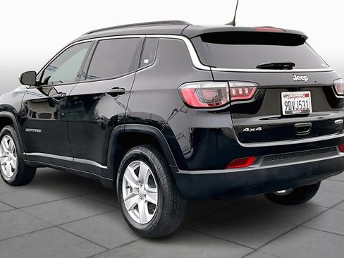 Used 2022 Jeep Compass Latitude image 11