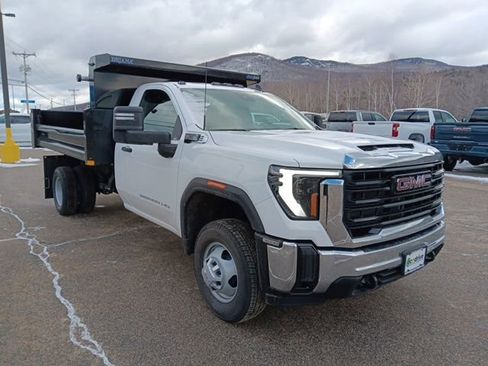New 2026 GMC Sierra 3500 Pro w/ Convenience Package image 23