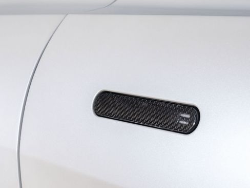 Used 2021 Aston Martin V8 Vantage Coupe RWD image 24