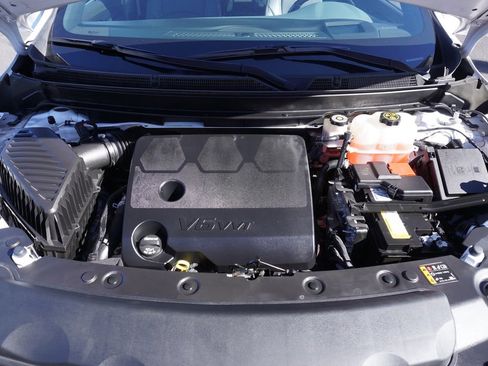 Certified 2022 Buick Enclave Premium w/ Surround and Sites Package image 7