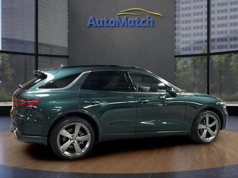 Used 2022 Genesis GV70 3.5T Sport w/ Sport Prestige Package AWD/4WD image 12