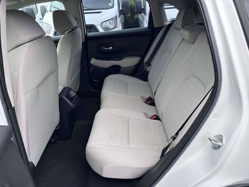 Used 2023 Honda HR-V LX image 13