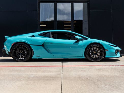Used 2026 Lamborghini Temerario AWD/4WD image 11