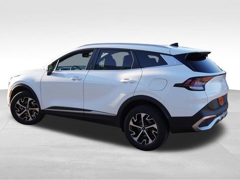 Certified 2025 Kia Sportage EX AWD/4WD image 8