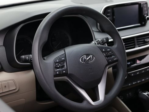 Used 2019 Hyundai Tucson Value FWD image 12