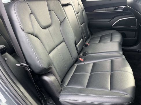 Used 2024 Kia Telluride EX image 27