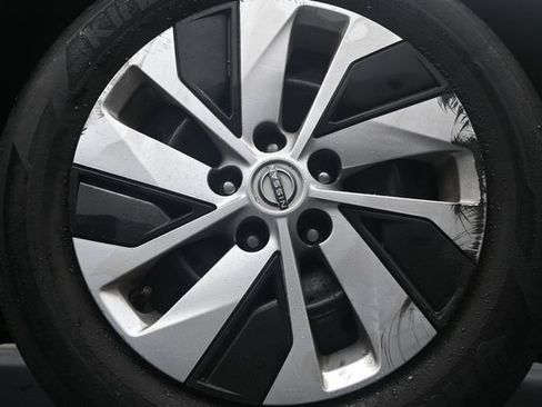 Used 2023 Nissan Altima 2.5 S FWD image 9