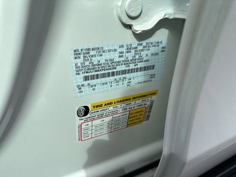 Used 2023 Ford Expedition Platinum image 28