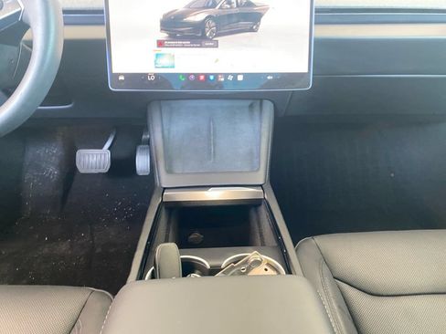 Used 2025 Tesla Model 3 RWD image 11